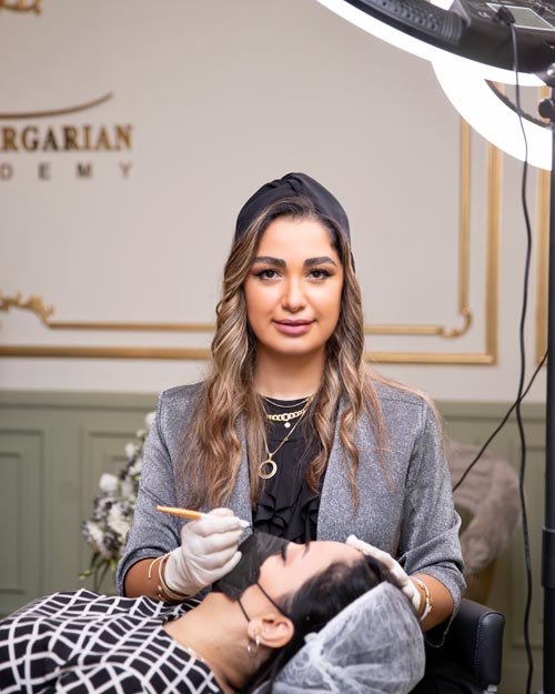 جدیدترین روش هاشور ابرو در مرکز معتبر